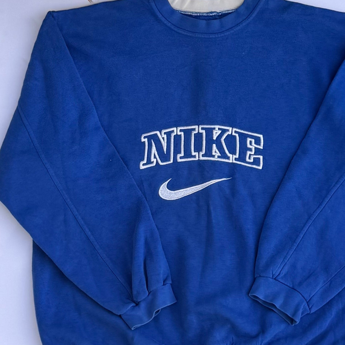 a/ Vintage Nike Sweater