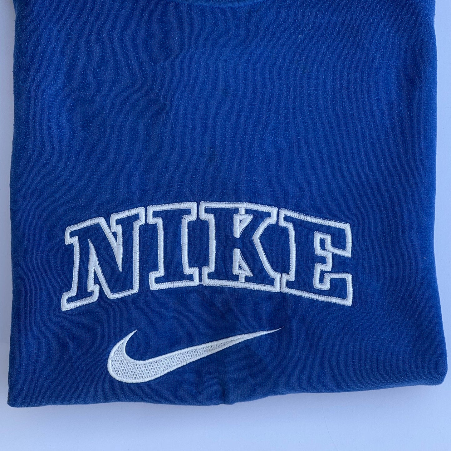 a/ Vintage Nike Sweater